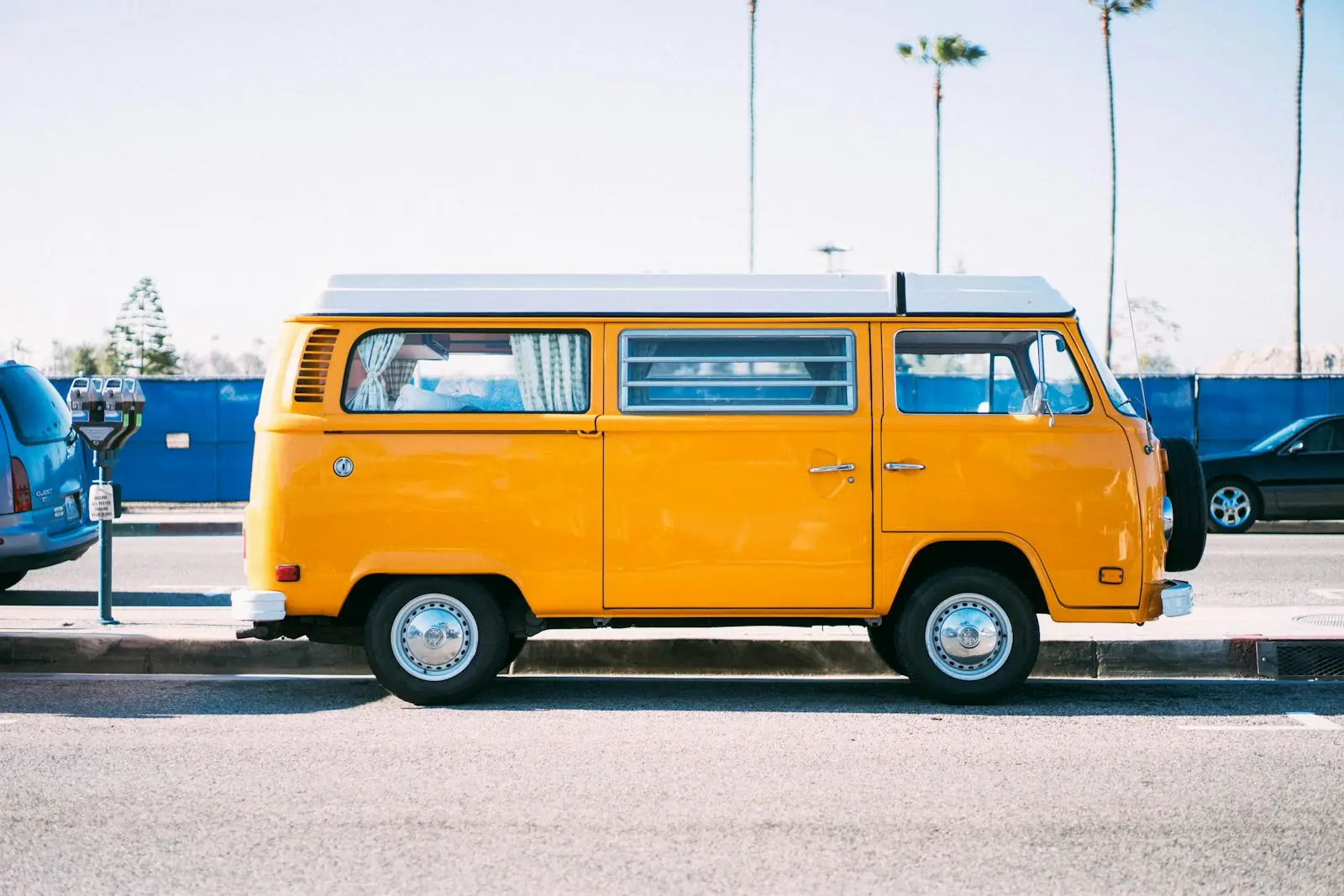 People-mover style vehicle for event transfers